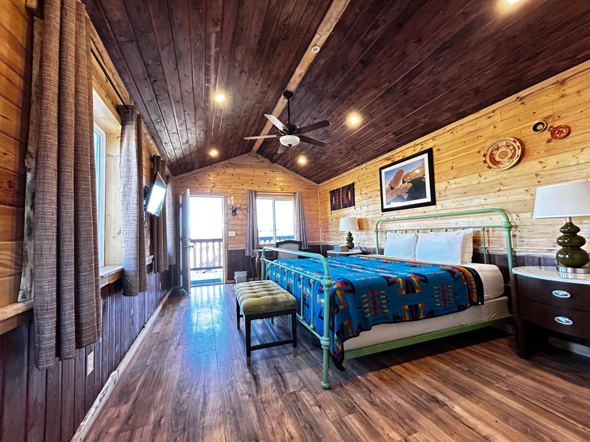 توري The Rim Rock Inn المظهر الخارجي الصورة